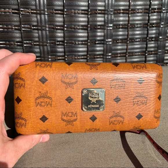 MCM Purple Ombré Sunglasses Cat Eye - Picture 9 of 10